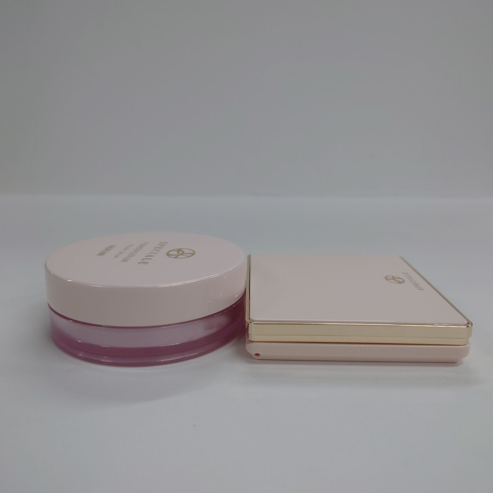 F2121 K NOEVIR ノエビア スペチアーレ 薬用パウダーセラム 6g