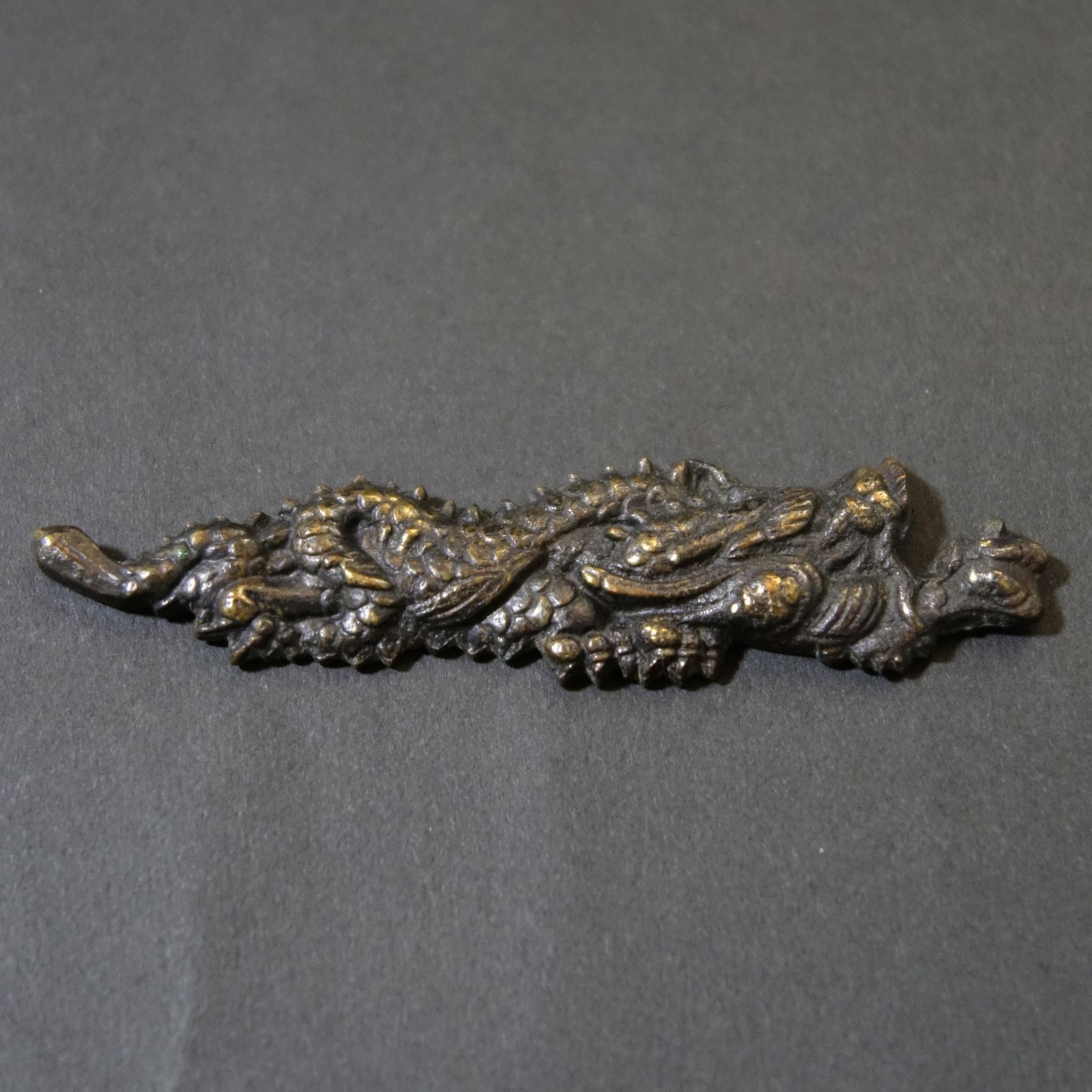 刀装具 【 高肉彫 象嵌 鍍金 刀装具 煙草入前金具 ×7点 】 煙草入 前