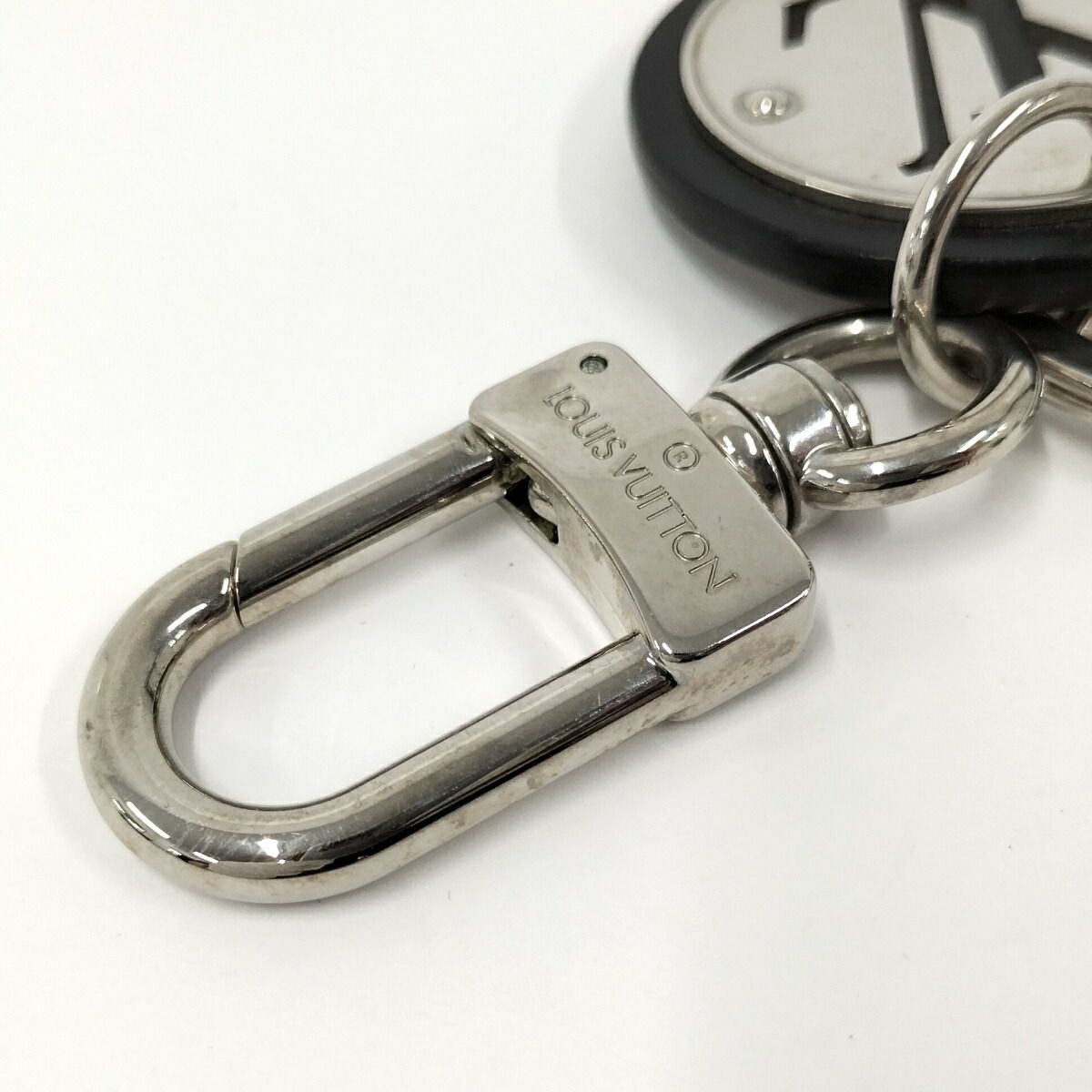 LOUIS VUITTON ポルトクレ LVサークル バッグチャーム キーリング
