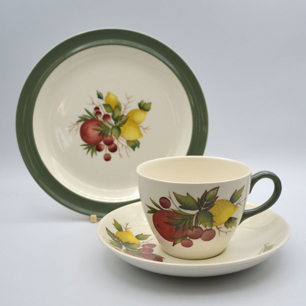 アンティーク トリオ カップ＆ソーサー Wedgwood ウェッジウッド