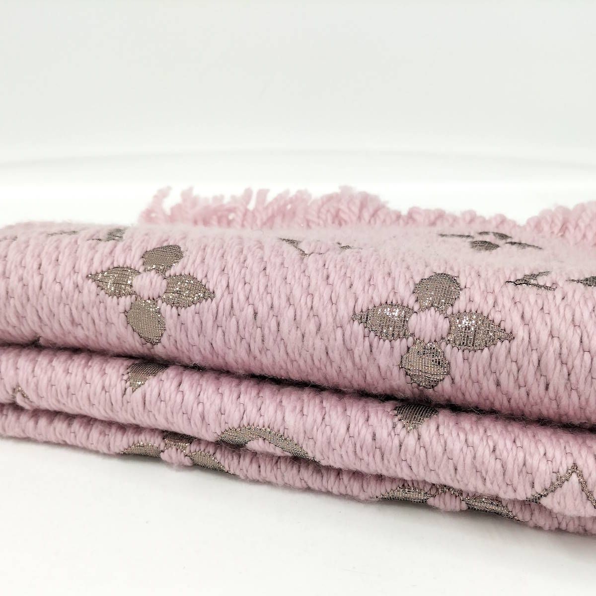 Louis Vuitton　エシャルプ　ロゴマニア　マフラー　ヴェローヌ LOUIS VUITTON ルイヴィトン マフラー エシャルプ・ロゴマニア デュオ