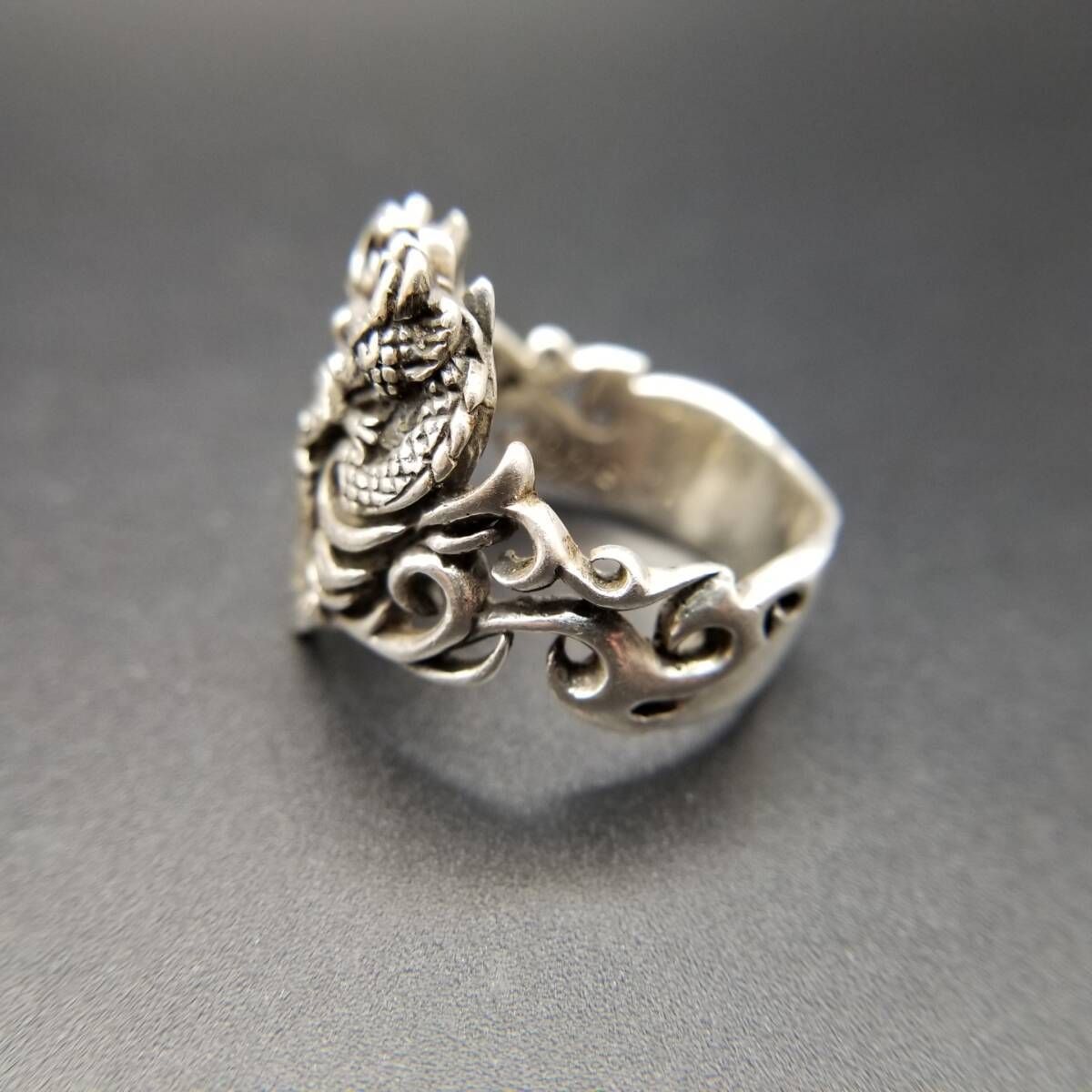 大ぶり 精巧な作り 紋章 クラシカル 925 シルバー ヴィンテージ リング 銀細工 指輪 バイカーリング 重厚感 メンズ Family Crest Y 20 H