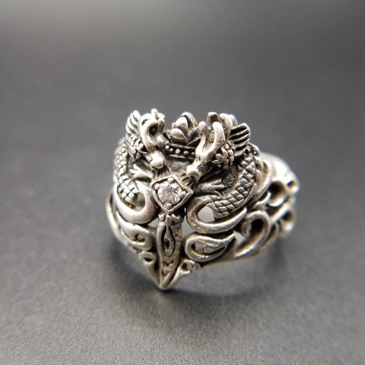 大ぶり 精巧な作り 紋章 クラシカル 925 シルバー ヴィンテージ リング 銀細工 指輪 バイカーリング 重厚感 メンズ Family Crest Y 20-H