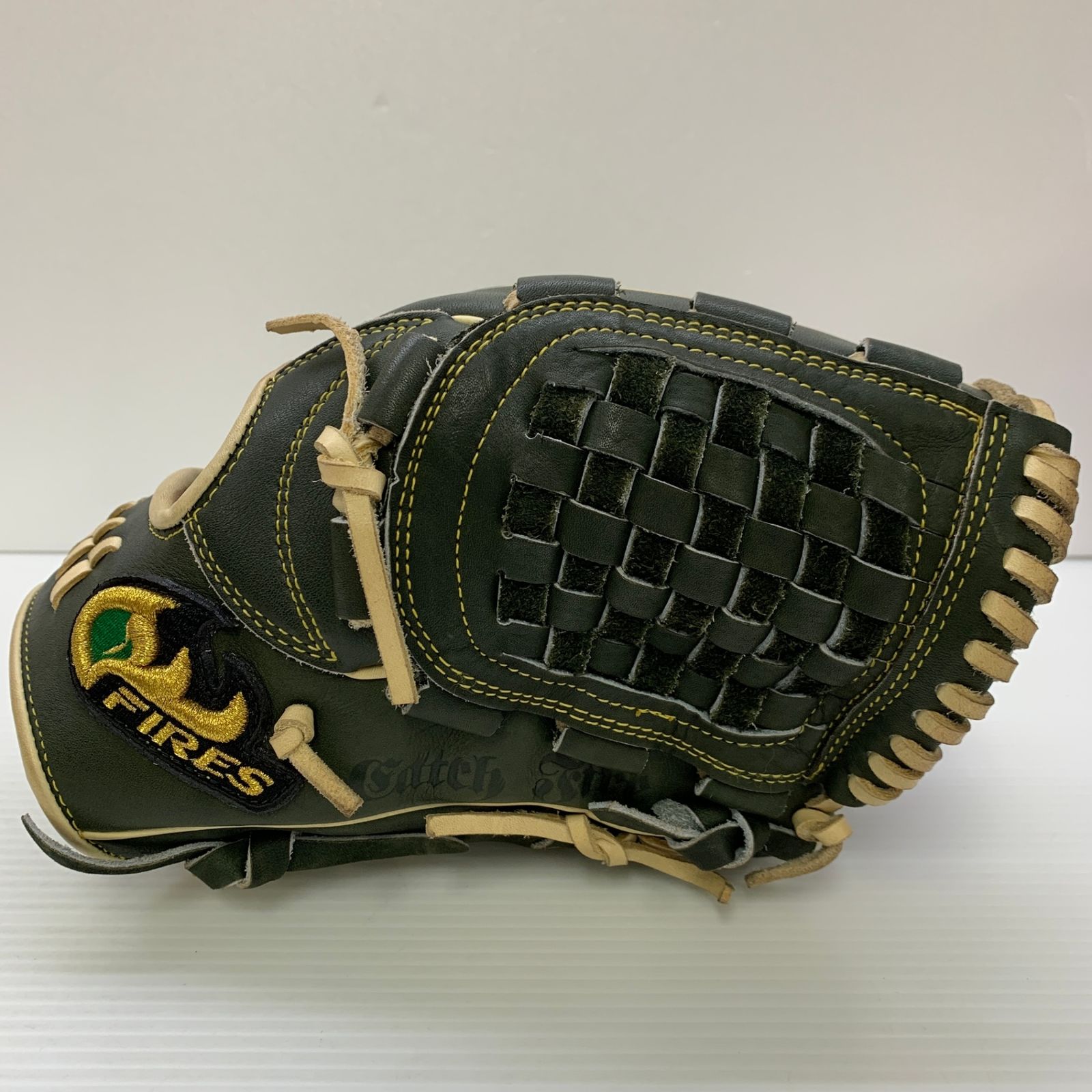 ファイヤーズ 軟式 大人 一般 投手用 グローブ ピッチャー グラブ 右投げ 品 グローブ袋付き 野球 7178