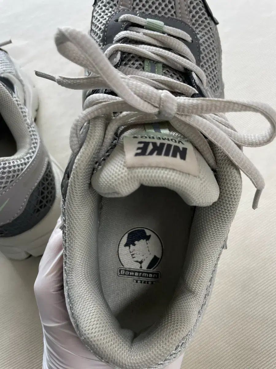  ナイキ ズーム ボベロ 5 スニーカー 240 登山靴 トレッキングシューズ アウトドアシューズ