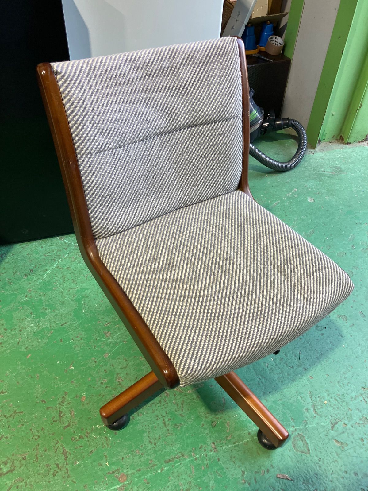 KOIZUMI コイズミ PCチェア デスクチェア チェア 椅子 高さ調節 レトロ レトロ家具 オシャレ家具