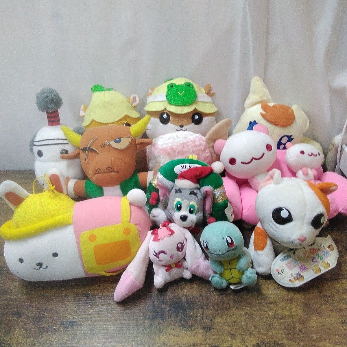 ぬいぐるみ 「アミューズメント景品のぬいぐるみ、12体セット」 P976