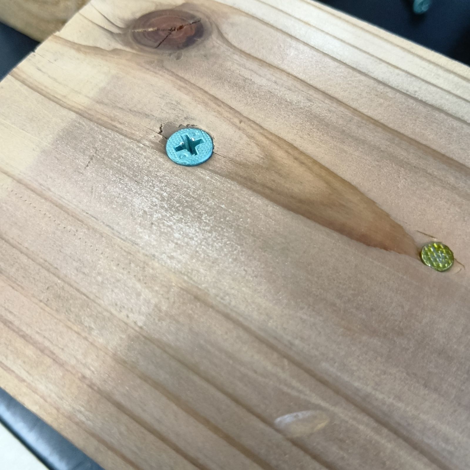 高圧エアビス打ち機 AR