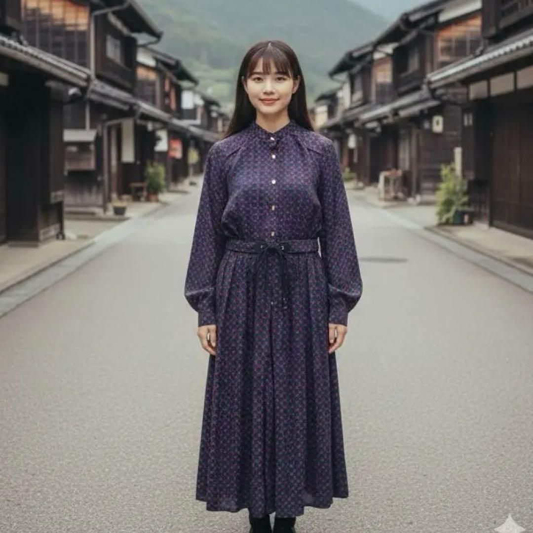 昭和レトロ 幾何学小紋柄長袖ロングワンピース ネイビーベルト付き