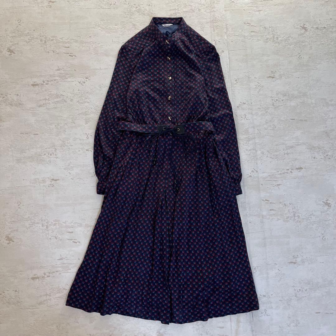 幾何学小紋柄長袖ロングワンピース