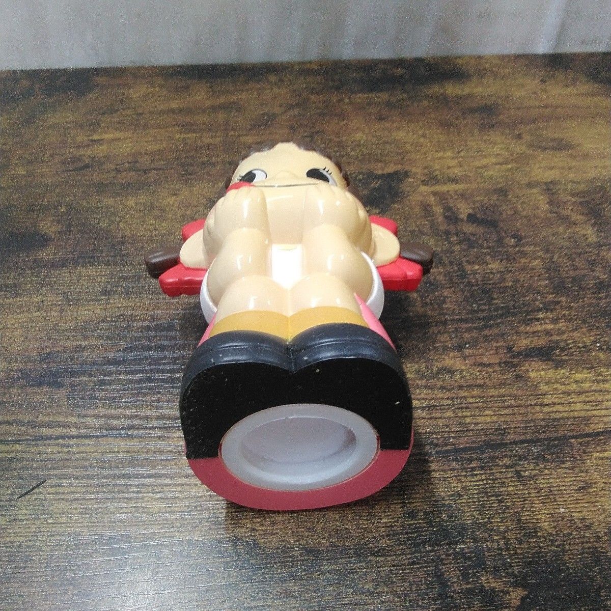 不二家 貯金箱 「ペコちゃんの貯金箱」商品確認のため、袋をあけました