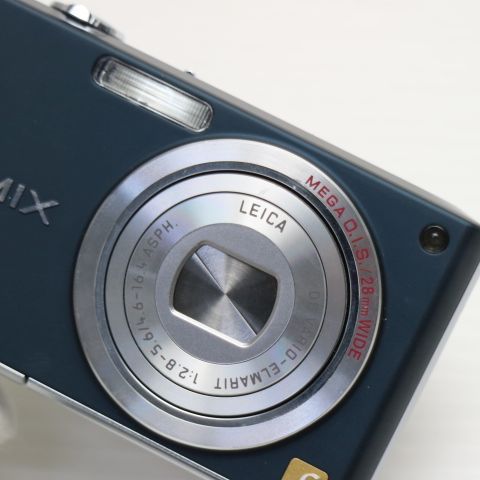 超美品 DMC-FX33 コスモブルー 即日発送 Panasonic LUMIX デジカメ