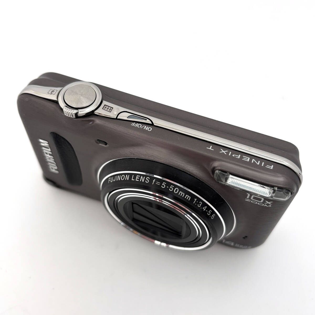 コンパクトデジタルカメラ