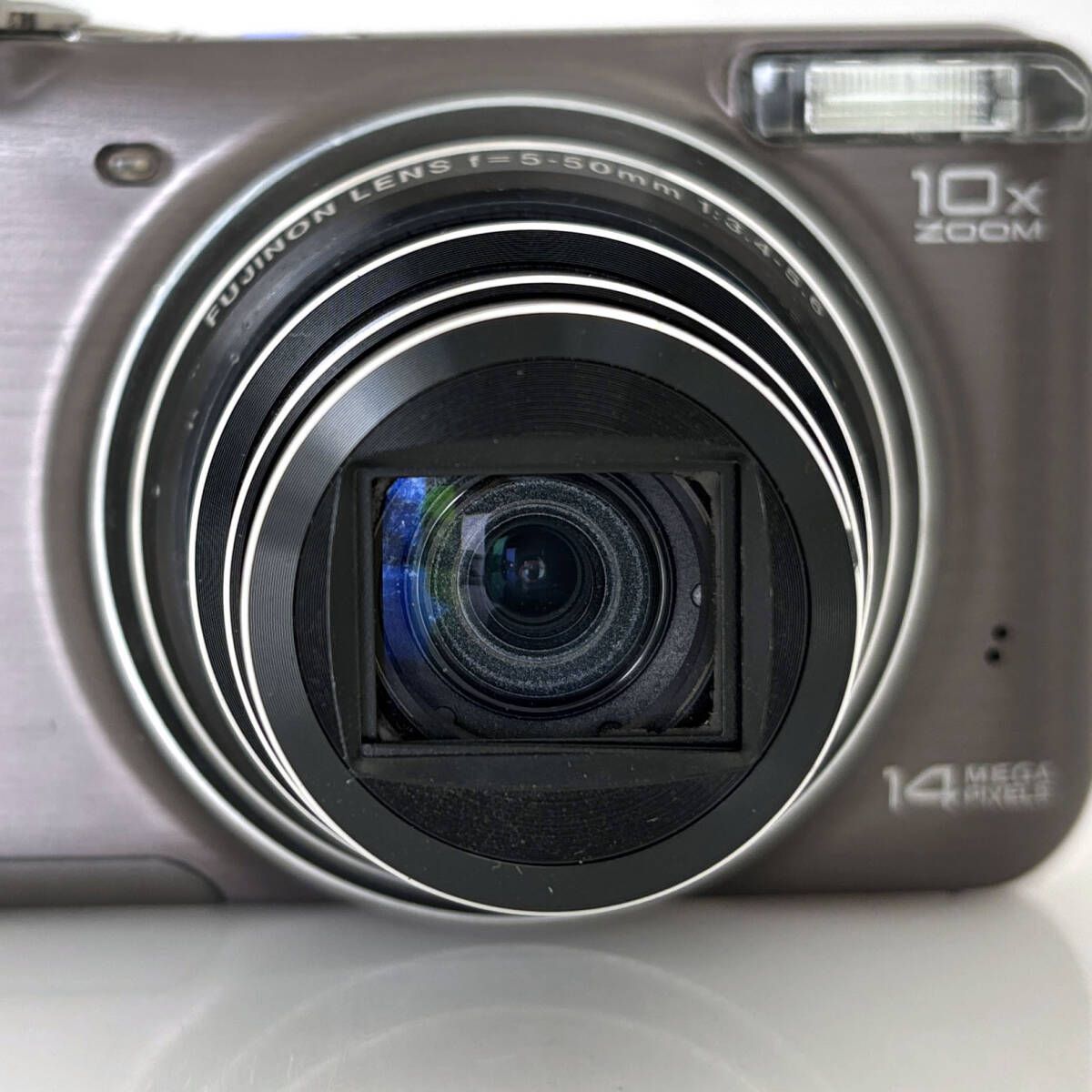 300 コンパクトデジタルカメラ