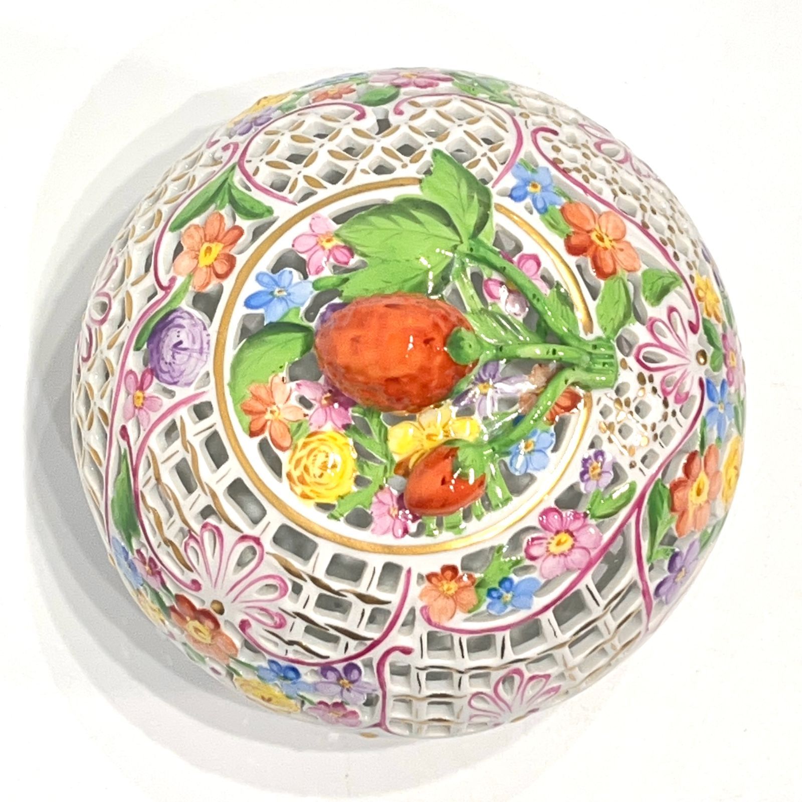 ヘレンド ファンタジー ボンボニエール 大型 透かし彫刻 ヘレンド ファンタジー 透かし ボンボニエール ハンガリー製 / Herend