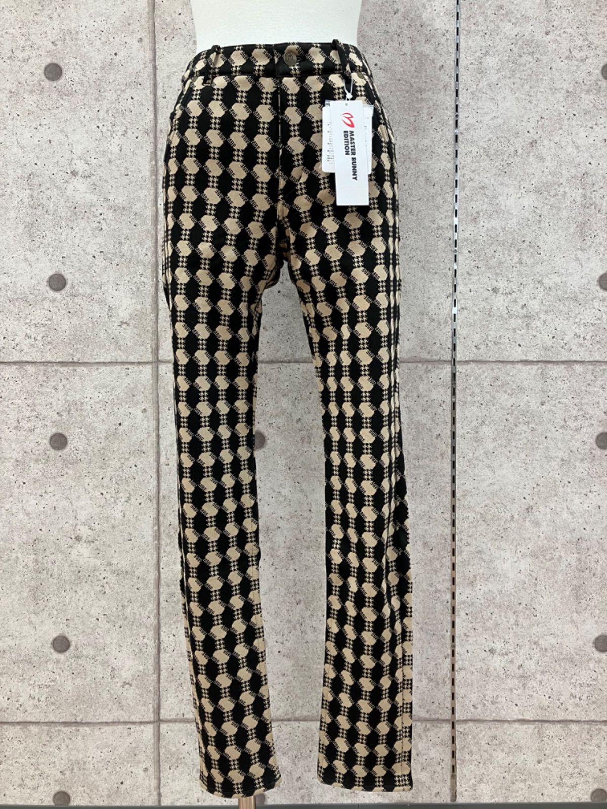 GF 1 マスターバニーエディション MASTER BUNNY EDITION ゴルフウェア パンツ 裏フリース ブラック ベージュ モノグラム柄 Sサイズ相当