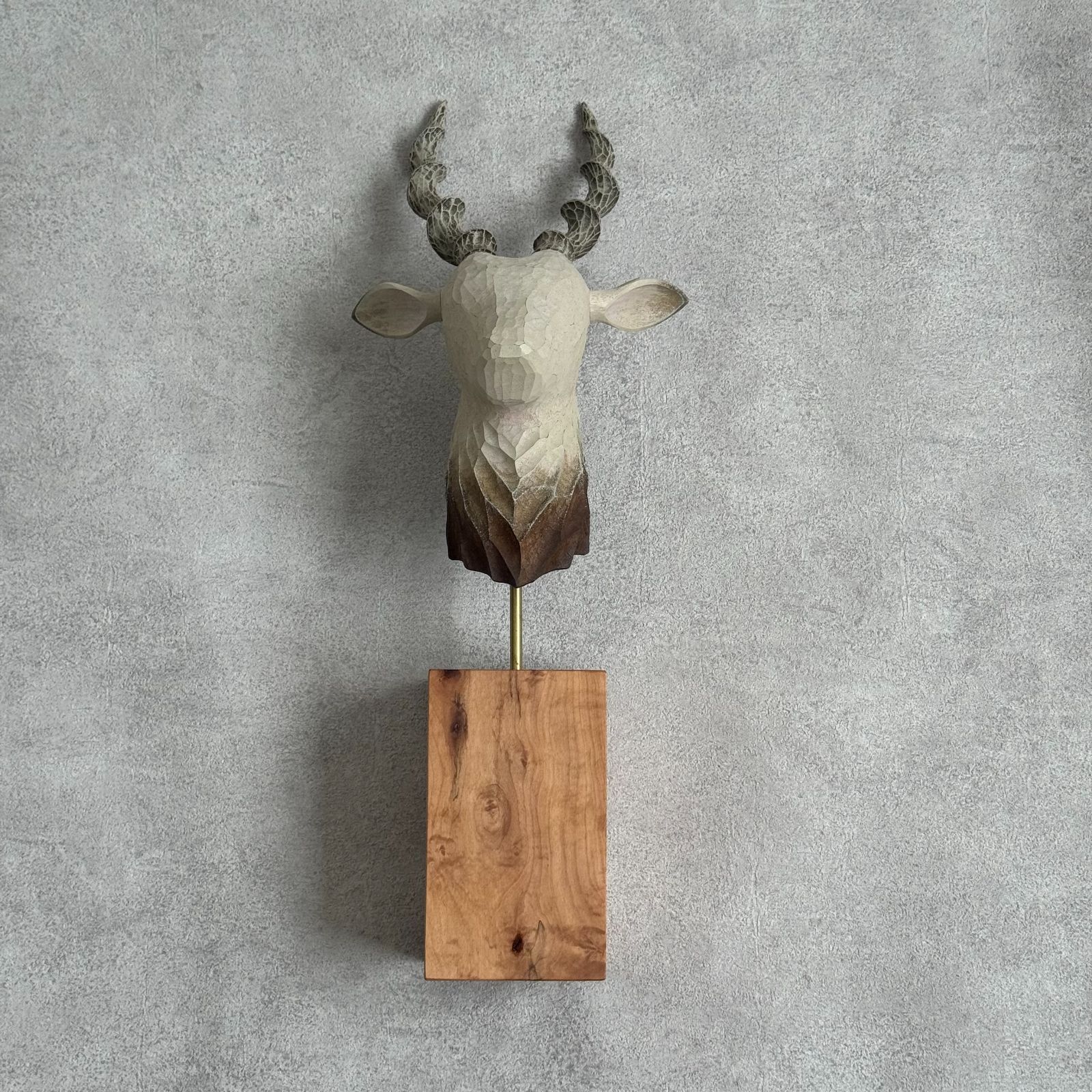 苔むす木工 DEER 鹿 木彫 KOKEMUSU MOKKOU OBSCURE ANIMALS - メルカリ