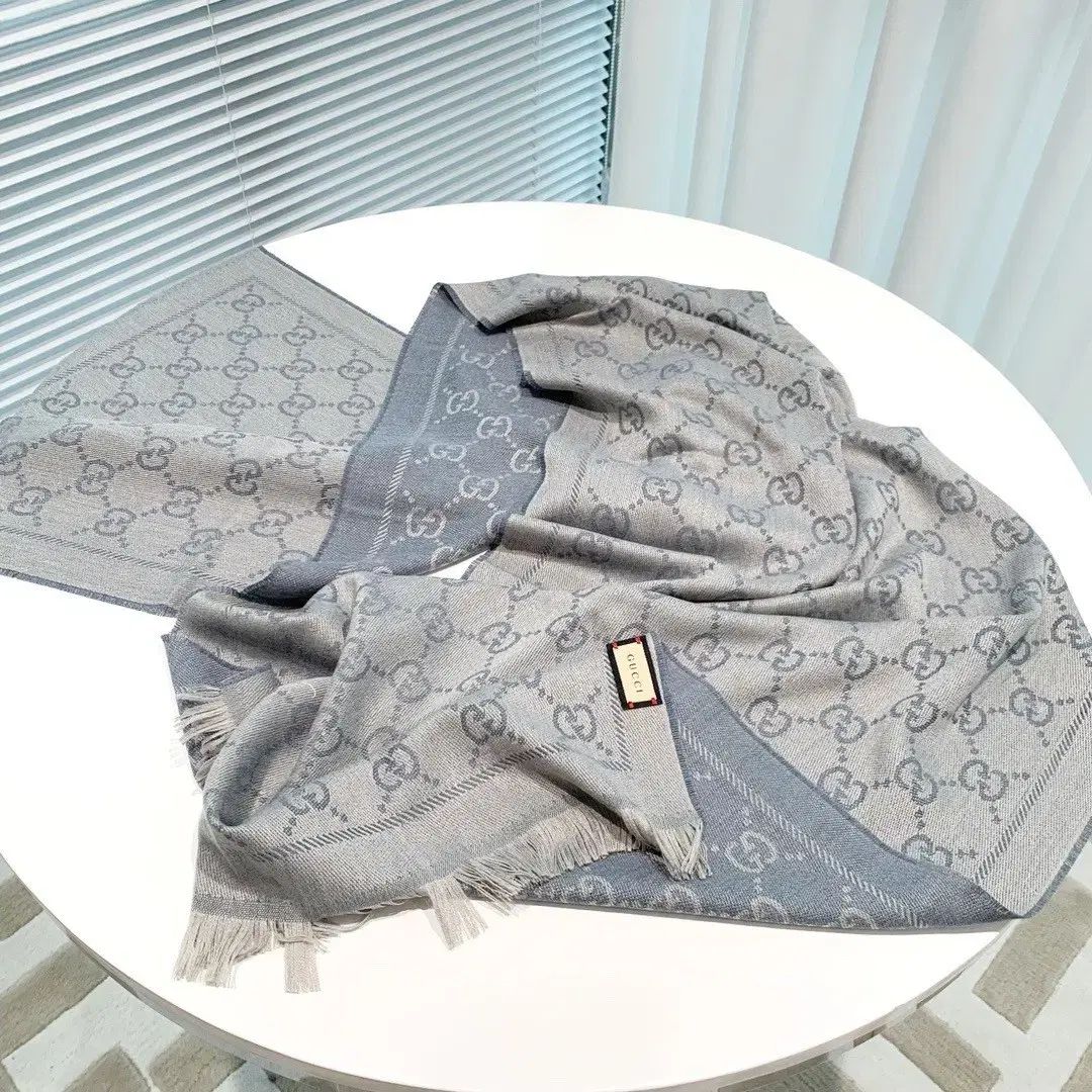 グッチ GG パータン ウール スカーフ ジーン品 - のように シーズン最高