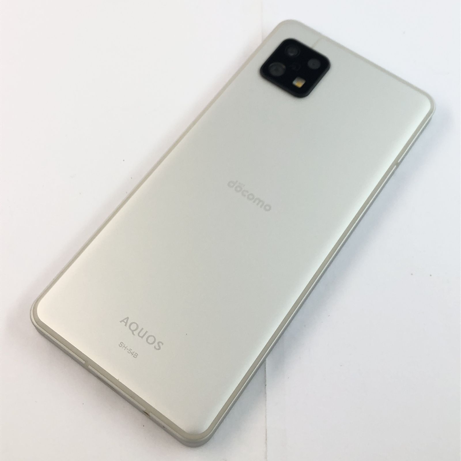 良品】SH-54B/AQUOS sense6/356655111400462 - メルカリ