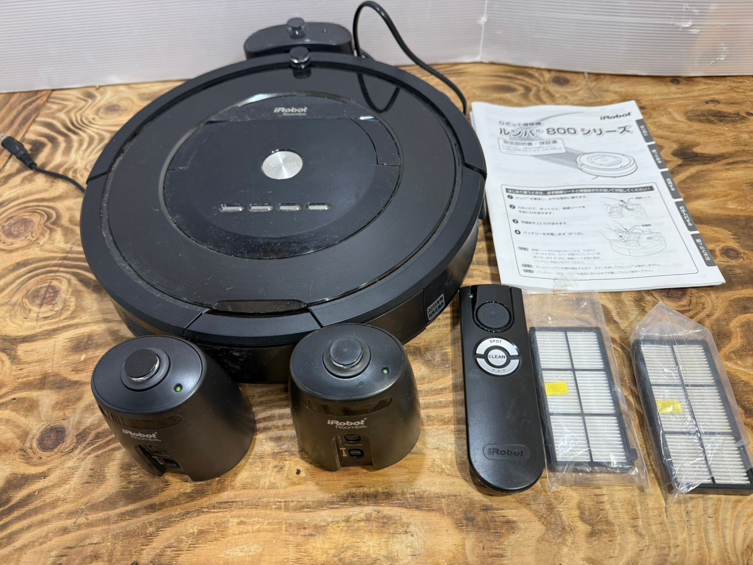 S00572 iRobot ロボット掃除機 ルンバ880 付属品、取説付き ジャンク品