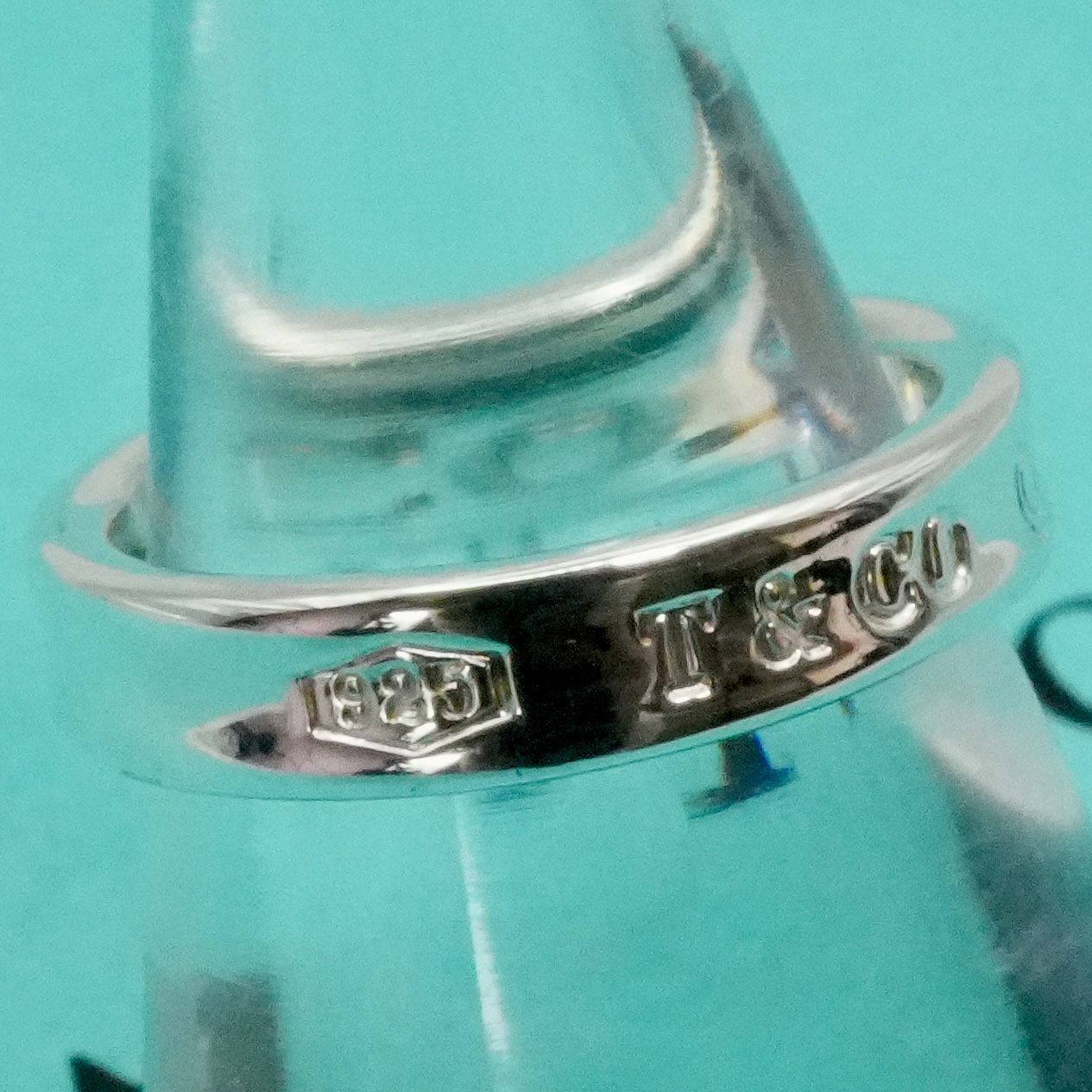 【極美品】 ティファニー 1837 T&CO ナロー リング 7号 A505 極美品】 ティファニー 1837 T&CO ナロー リング 7号 A505 極美品