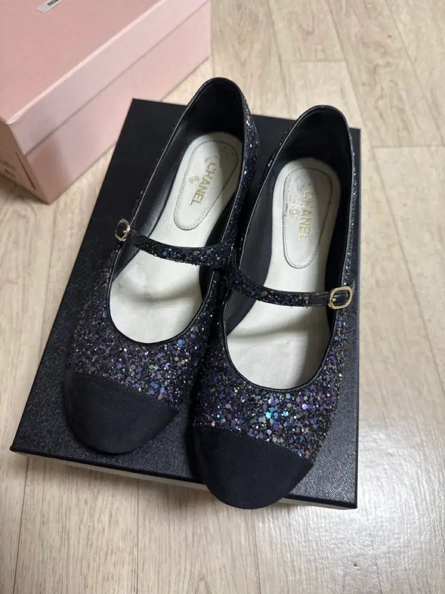 シャネル グリッター メリージェーン フラット シューズ ブラック 37 5
