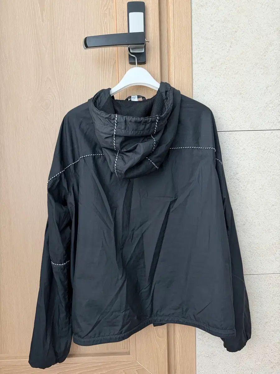 バーバリー キッズ フード ウィンドブレーカー ブラック 14 Y