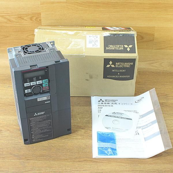 三菱 FR-A 820-1.5 K-1 インバータ 2馬力 3相200 V