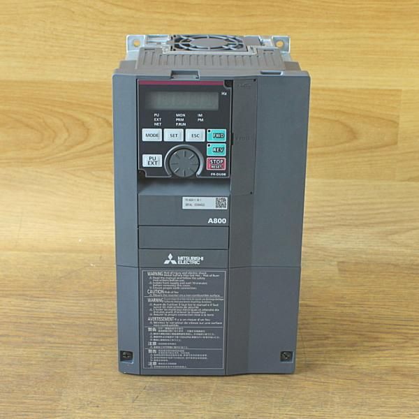 三菱 FR-A 820-1.5 K-1 インバータ 2馬力 3相200 V