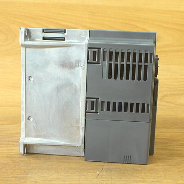 インバータ 3相200