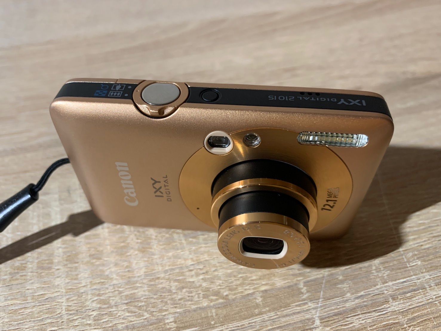 7104 Canon IXY DIGITAL 110 IS ゴールド デジカメ 美品 - メルカリ