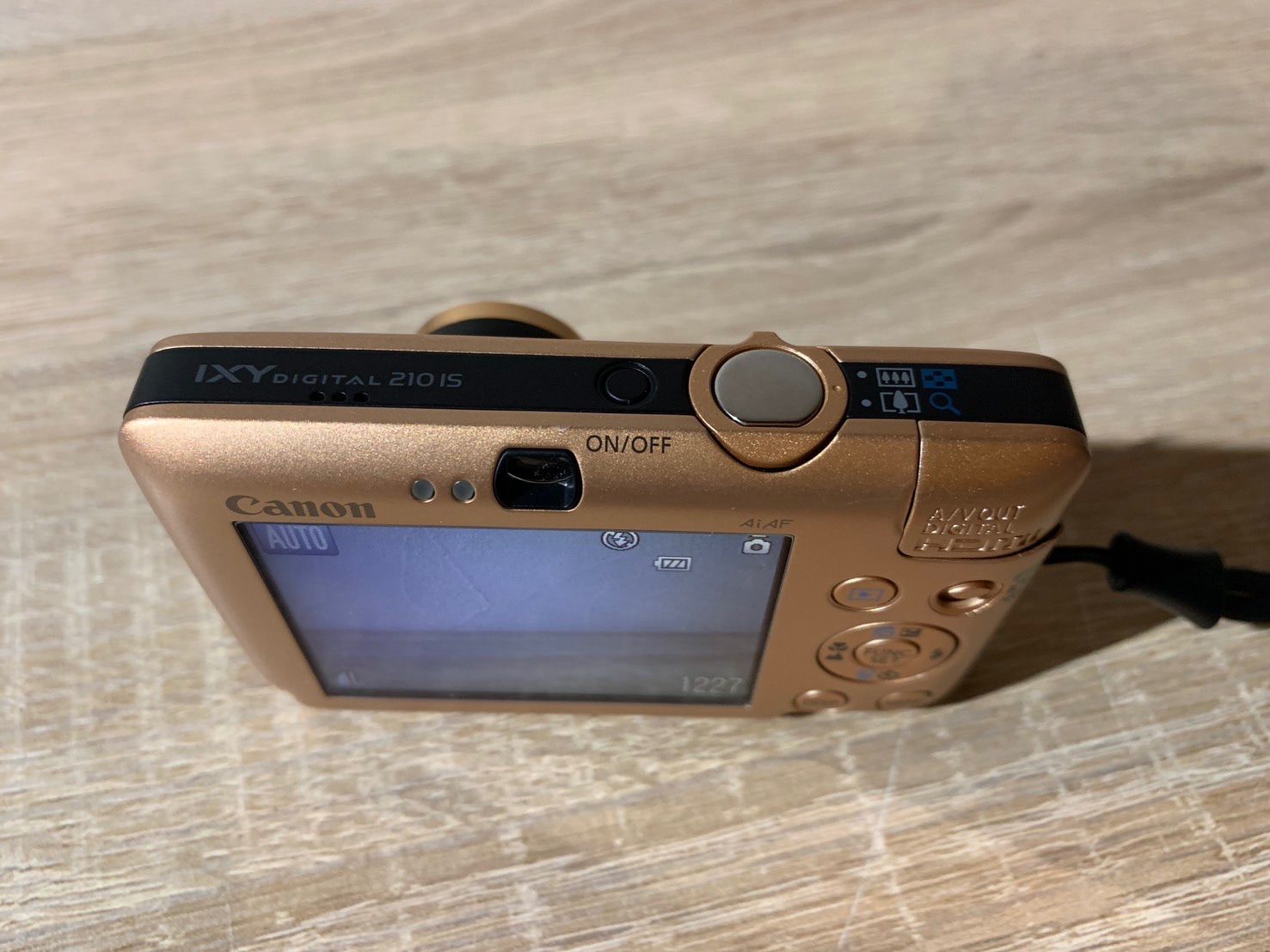 7104 Canon IXY DIGITAL 110 IS ゴールド デジカメ 美品 - メルカリ