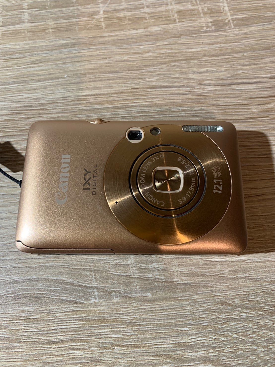 Canon コンパクトデジカメ IXY Digital 20 IS ゴールド Amazon | Canon デジタルカメラ IXY (イクシ) DIGITAL 20 IS(キャメル