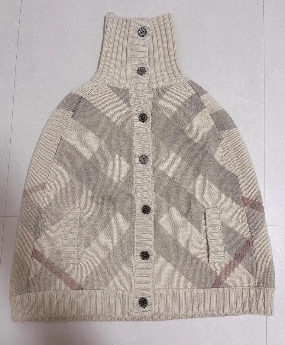 バーバリー キッズ チェック ニット ケープ