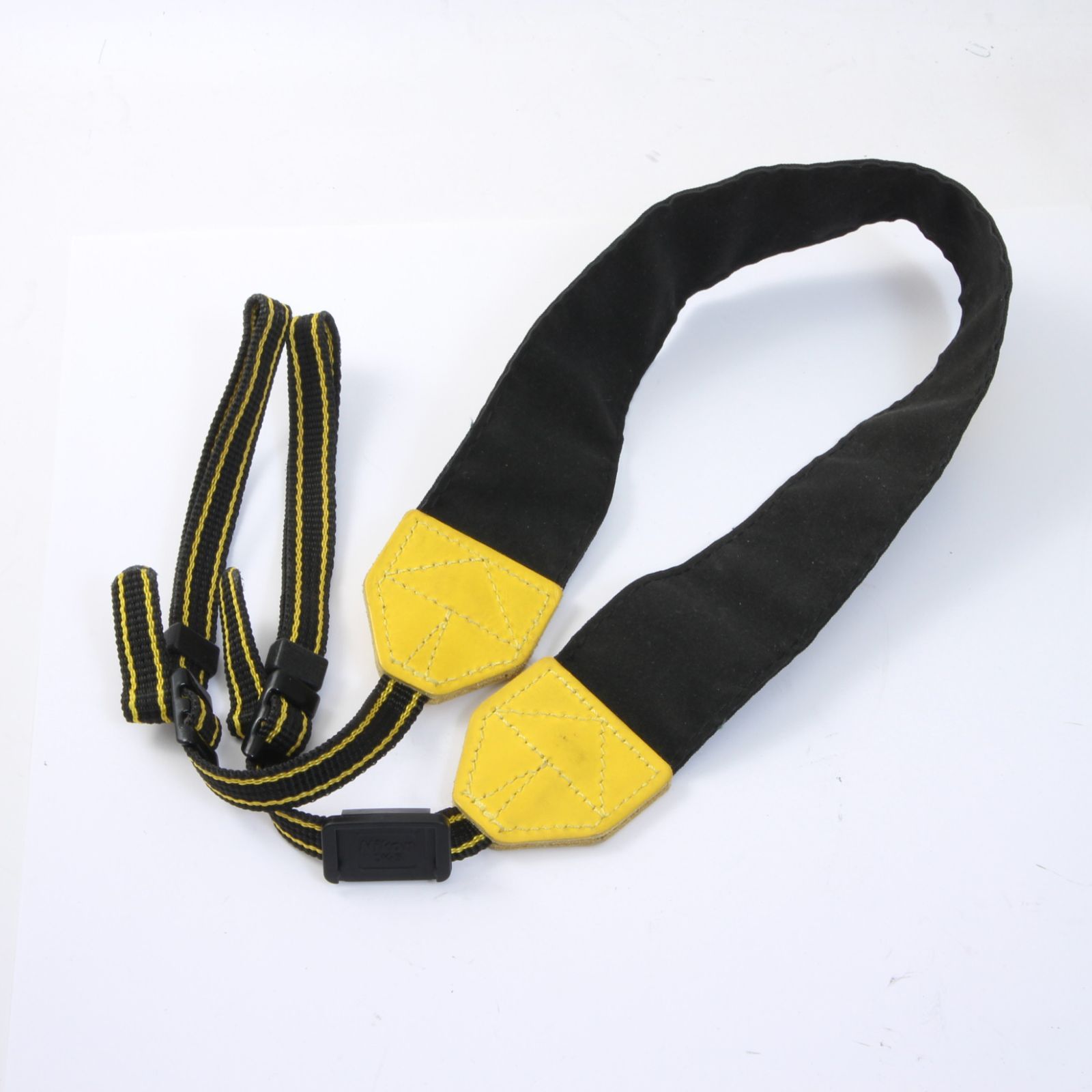 Nikon ニコン プロストラップ For Professional イエロー - メルカリ