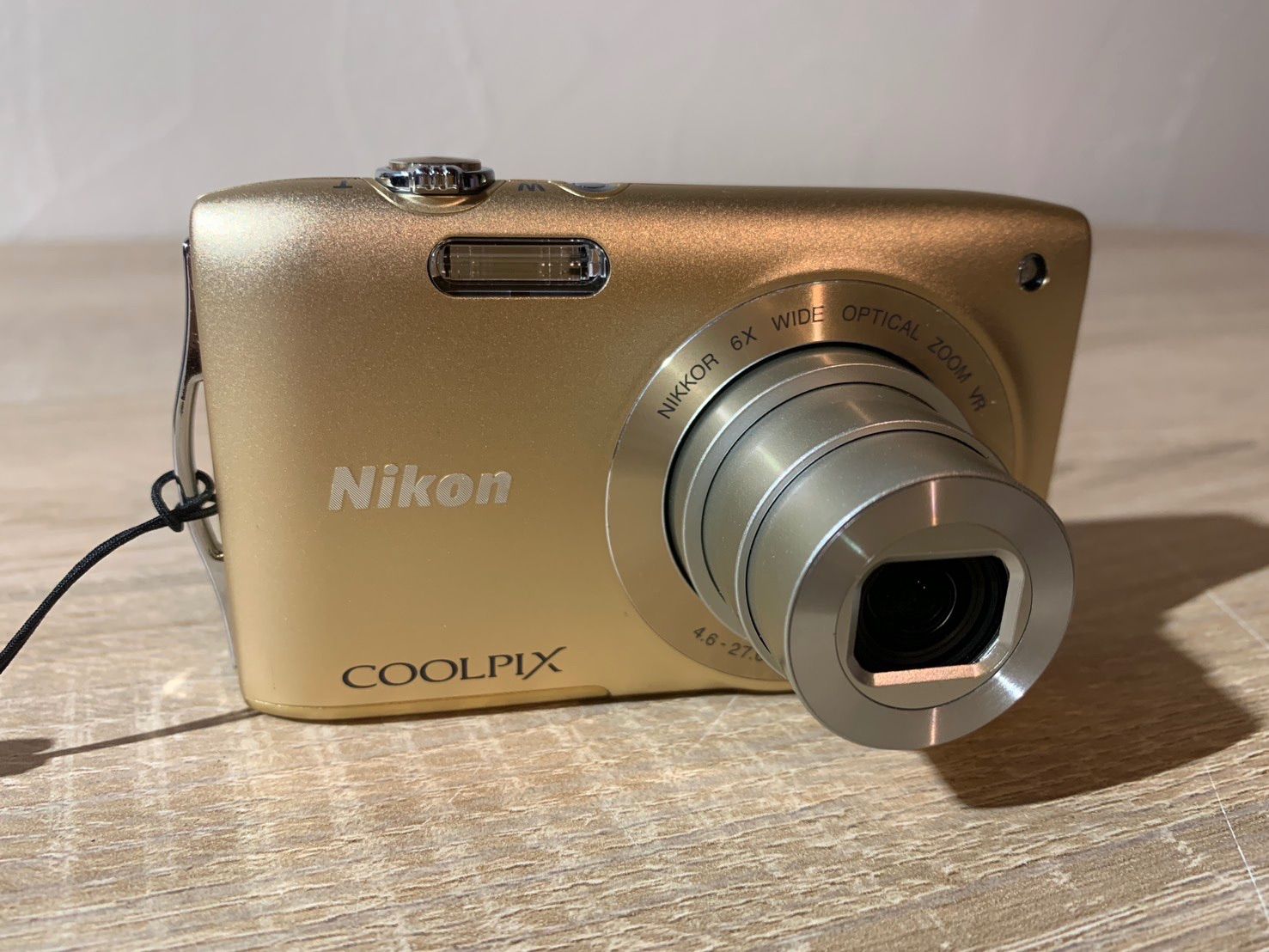 7107 Nikon COOLPIX S3300 ゴールド デジカメ 美品 - メルカリ