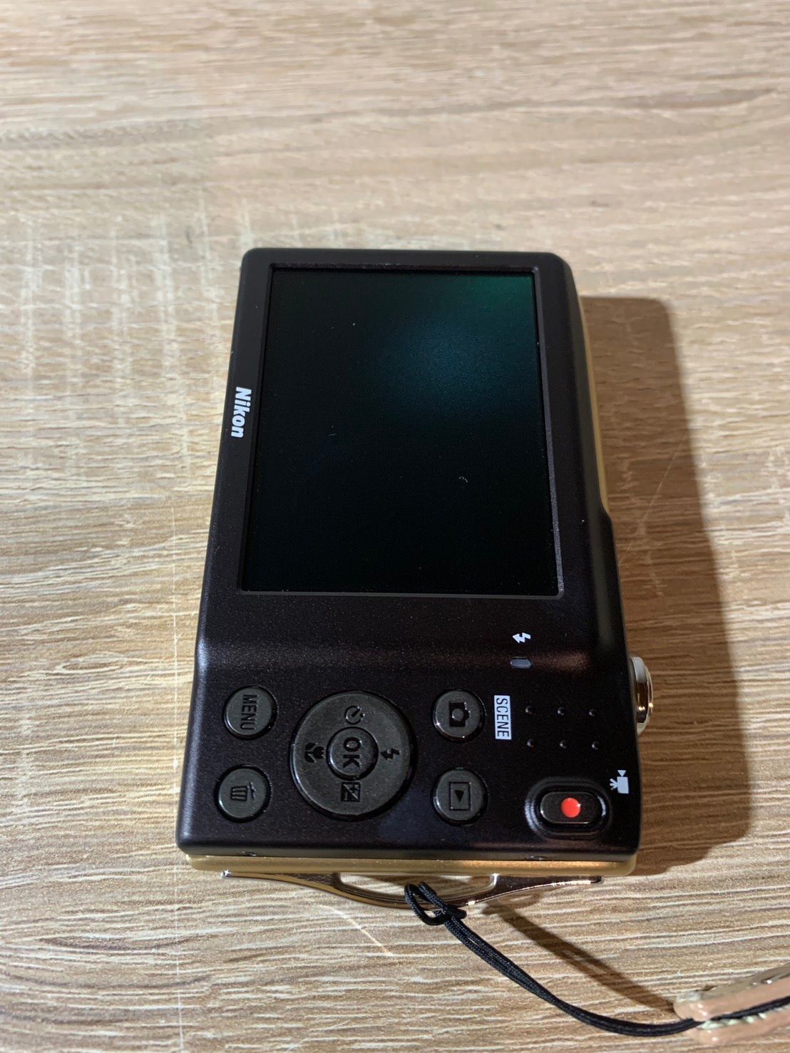 Nikon COOLPIX S3300 ゴールド　美品です！ Nikon COOLPIX S3300 ゴールド 美品です！ Amazon | Nikon デジタル