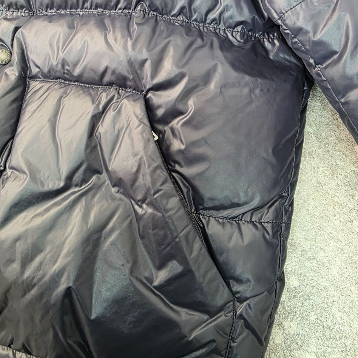 PRADA 38 ダウンジャケット ネイビー トライアングルタグ PRADA プラダ トライアングルロゴ 三角タグ ダウンジャケット メンズ