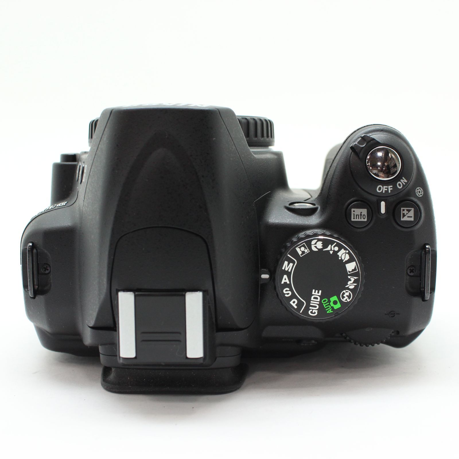 Nikon D3000 ボディ - メルカリ