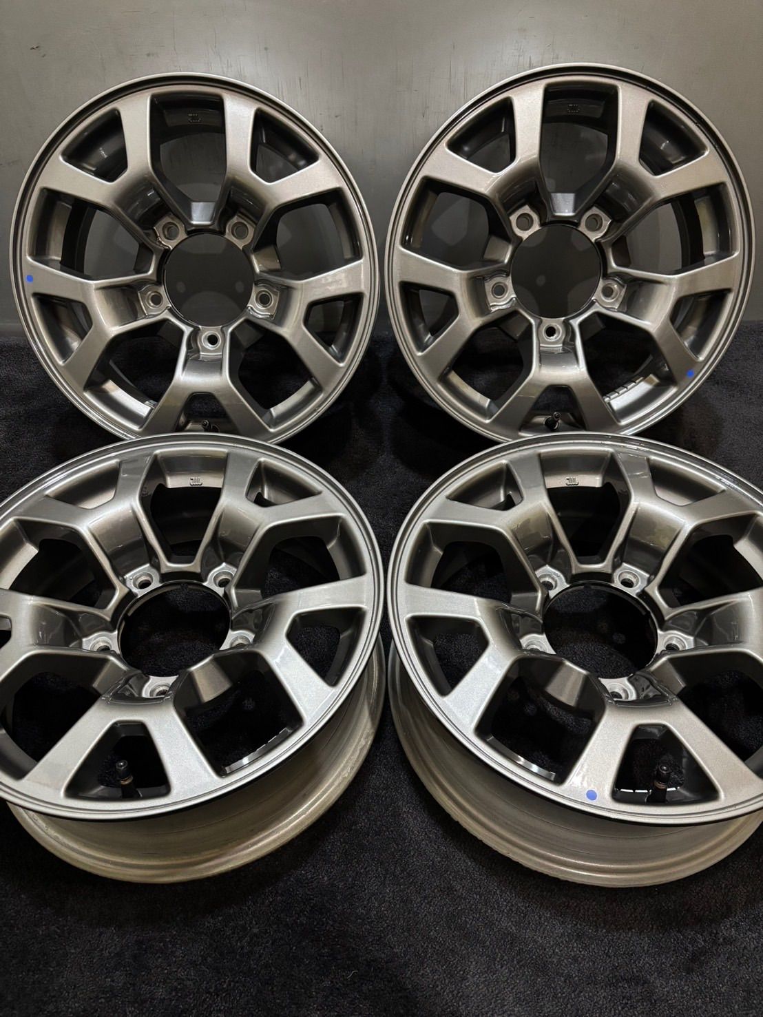 ☆新車外し スズキ ジムニー シエラ 純正 15インチ 5.5J +5 139.7 5H