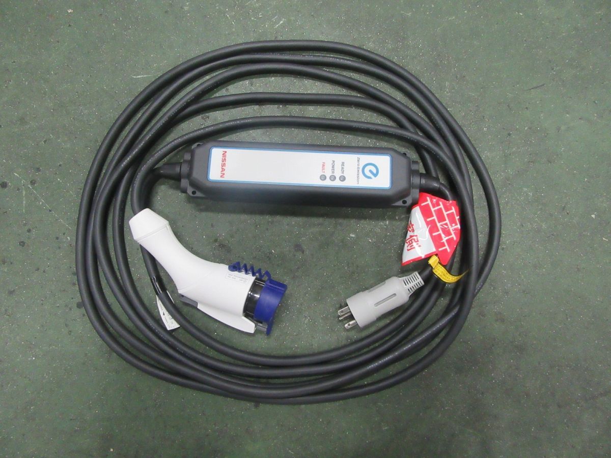 NISSAN EV充電ケーブル 29690 29690 3NK5E