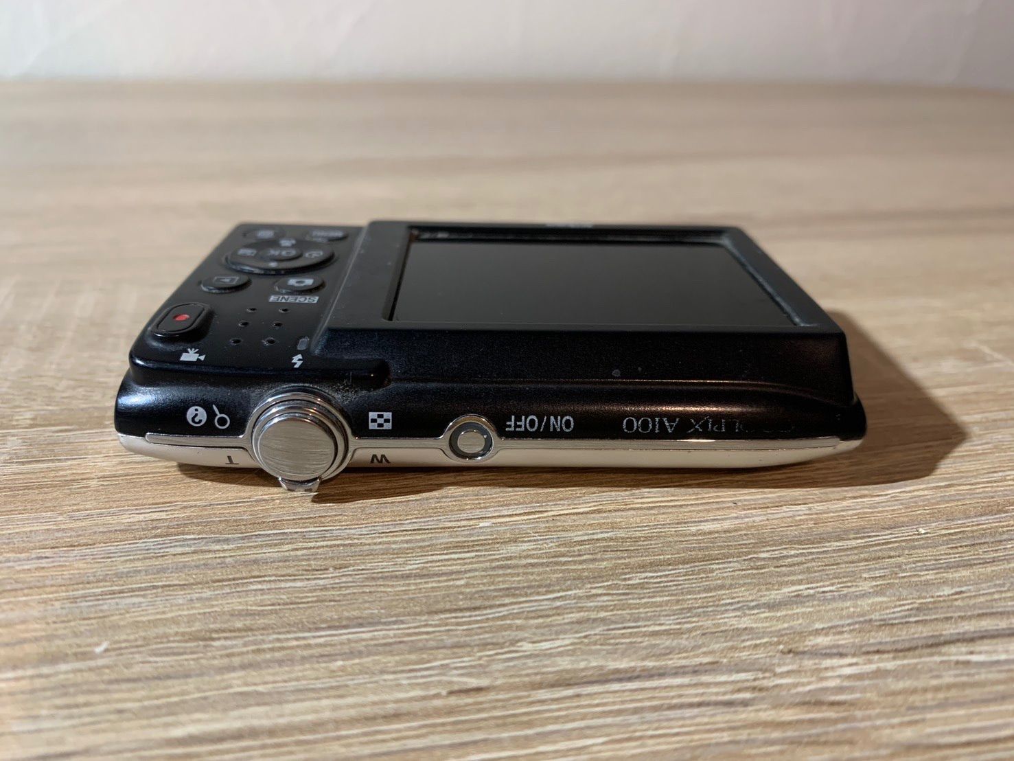 7112 Nikon COOLPIX A100 シルバー デジカメ ジャンク品 - メルカリ