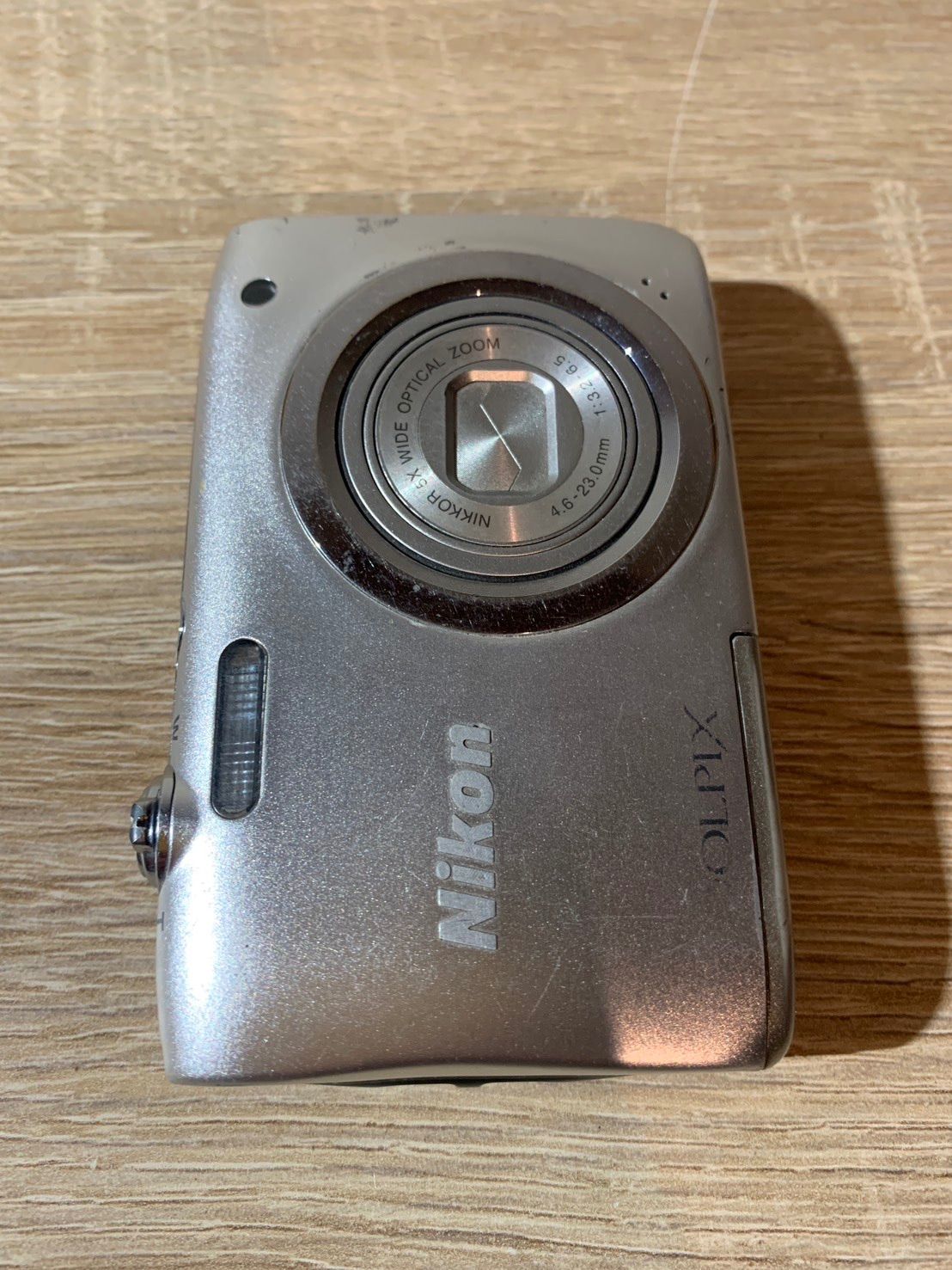 7112 Nikon COOLPIX A100 シルバー デジカメ ジャンク品 - メルカリ