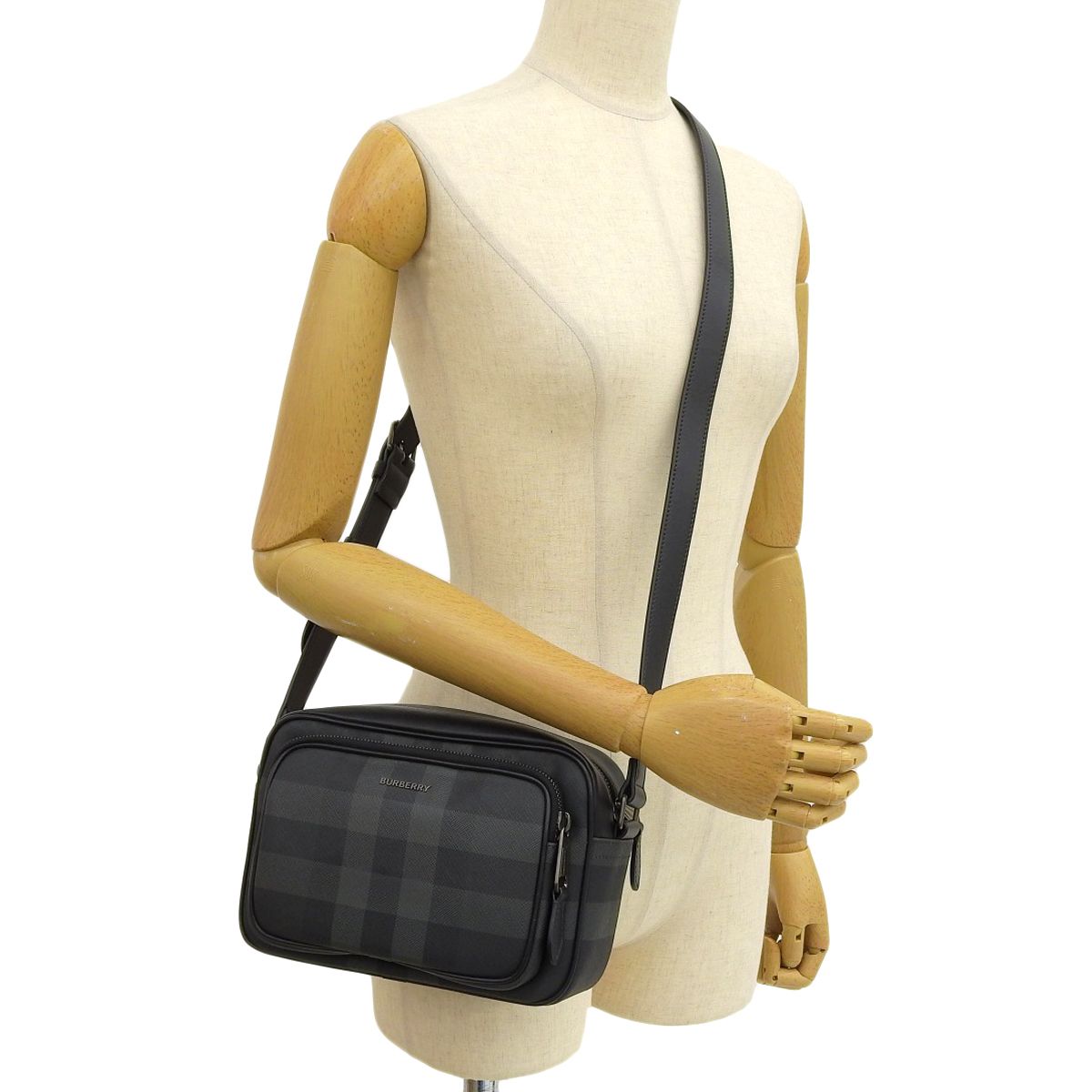 BURBERRY(バーバリー) パディバッグ ショルダーバッグ 肩掛け 斜め掛け クロスボディ バーバリーチェック ポリウレタン コットン スムースカーフレザー チャコール グレー ブラック黒 ガンメタル金具 80740991 メンズ 40802165161【中古】【アラモード】 BURBERRY(バーバリー) パディバッグ ショルダーバッグ 肩掛け クロス