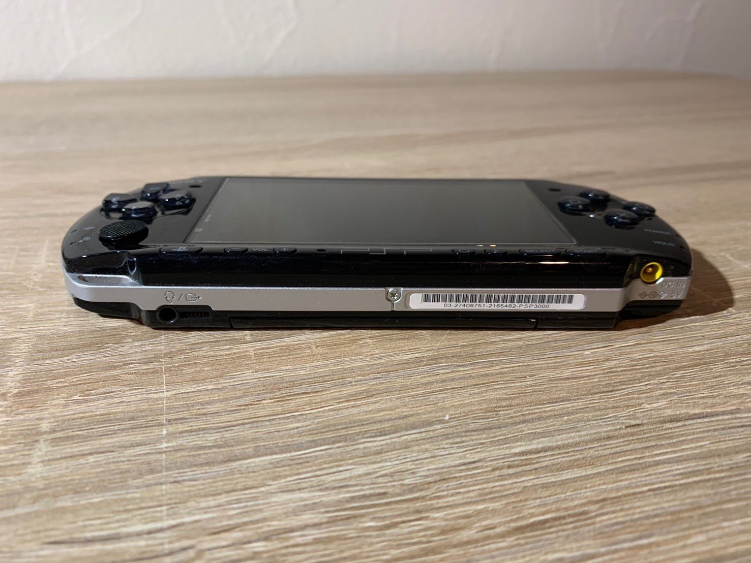  7114 PlayStation ポータブル PSP 3000 ピアノ ブラック 本体(PSP) プレイステーションポータブル(PSP)