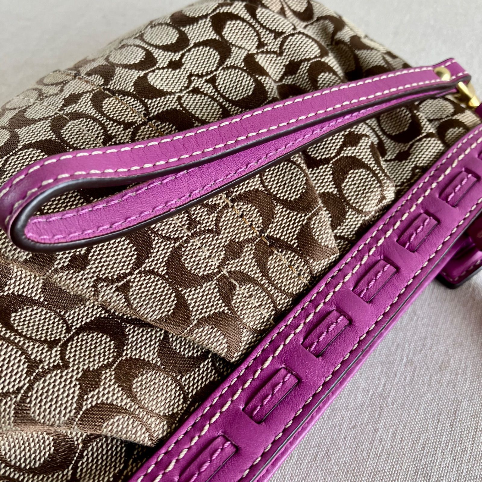 Coach y2k Wristlet Signature Purple Leather Small Pouch Vintage