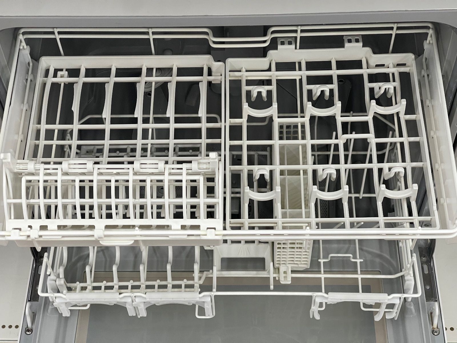  製 Panasonic 食洗機 NP TH 4 C サンディベージュ 管理251211 11 食器洗い乾燥機 食洗機
