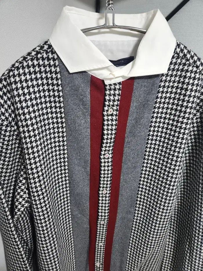 トミーヒルフィガー コレクション LINE シャツ