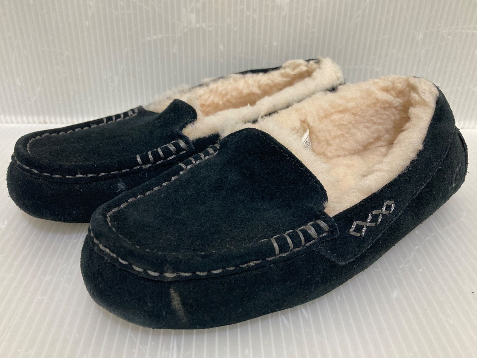 【新品未使用】UGG モカシン　アンスレー　ブラック　23cm UGG Australia（アグオーストラリア） デッキシューズ モカシン UGG