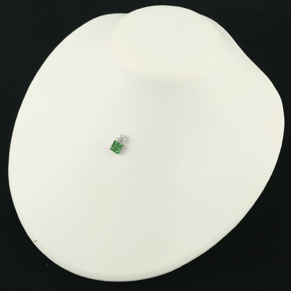 グリーンガーネット 0.64ct ダイヤ ダイヤモンド 0.05ct ミステリー